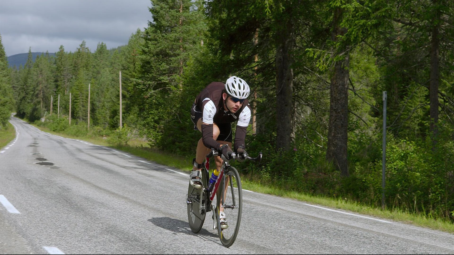 九游APP官网-BLG惊险翻盘赛季故事分享——逆境中的荣耀蜕变